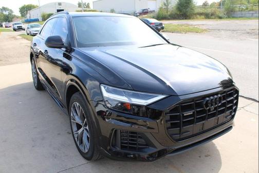 2021 Audi Q8 55 Premium