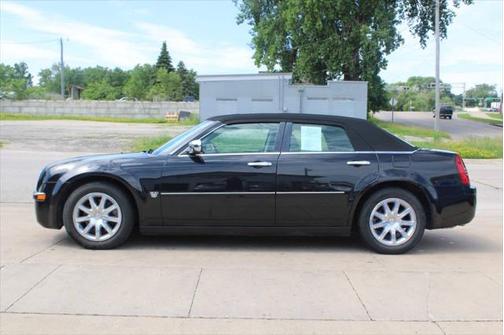 2007 Chrysler 300C Base