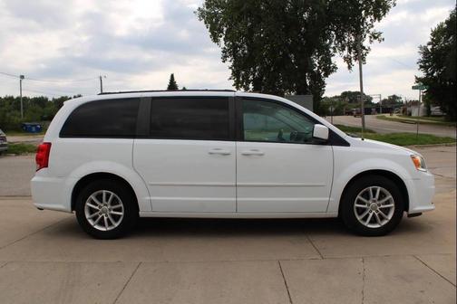 Bright White Clearcoat 2016 Dodge Grand Caravan SXT