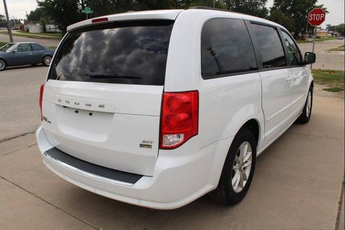 Bright White Clearcoat 2016 Dodge Grand Caravan SXT