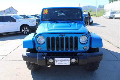 Hydro Blue Pearl Coat 2014 Jeep Wrangler Sahara