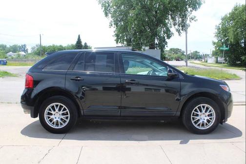 Tuxedo Black Metallic 2013 Ford Edge SEL