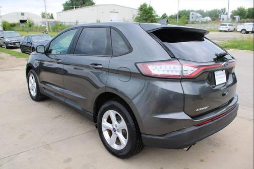 Magnetic Metallic 2018 Ford Edge SE