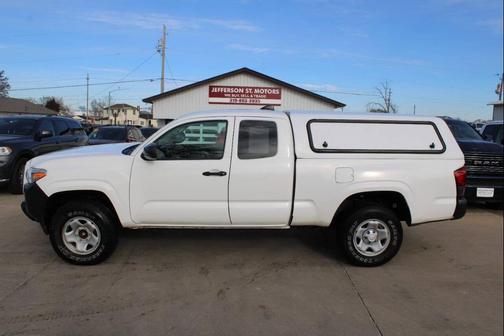 2022 Toyota Tacoma SR
