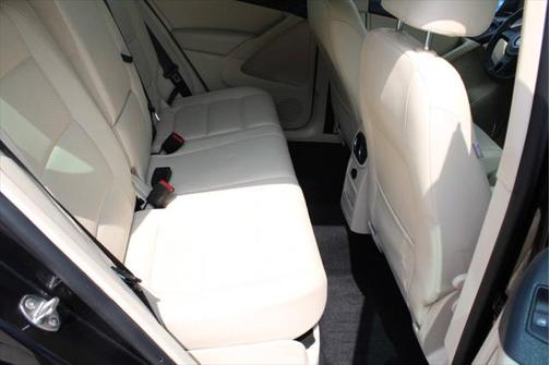 2012 Volkswagen Tiguan LE