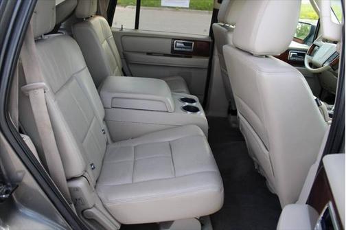 2014 Lincoln Navigator Base