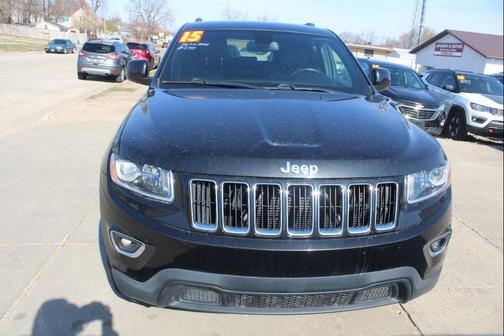 Brilliant Black Crystal Pearlcoat 2015 Jeep Grand Cherokee Laredo