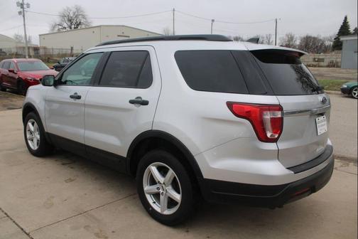 Ingot Silver Metallic 2018 Ford Explorer Base
