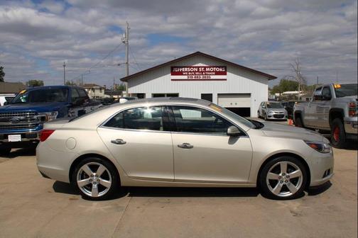 Champagne Silver Metallic 2014 Chevrolet Malibu 2LZ