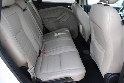 White 2018 Ford Escape SEL