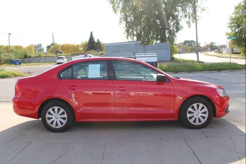 Tornado Red 2013 Volkswagen Jetta S