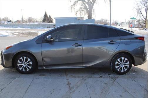 2022 Toyota Prius LE