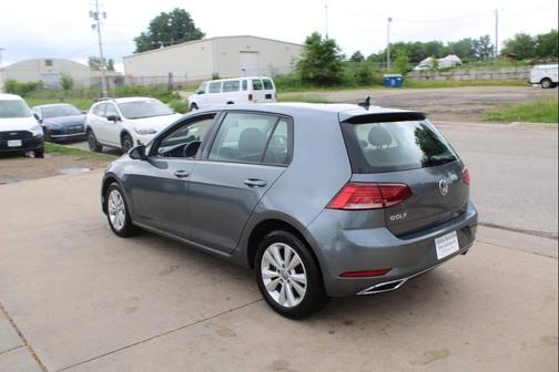Platinum Gray Metallic 2021 Volkswagen Golf 1.4T TSI