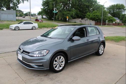 Platinum Gray Metallic 2021 Volkswagen Golf 1.4T TSI