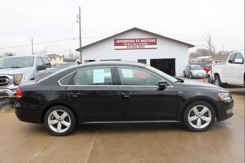 Black Uni 2015 Volkswagen Passat 1.8T Limited Edition