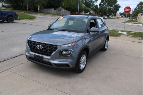 2021 Hyundai VENUE SE