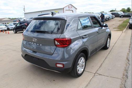 2021 Hyundai VENUE SE