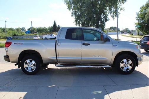 Tan 2007 Toyota Tundra SR5