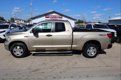 Tan 2007 Toyota Tundra SR5