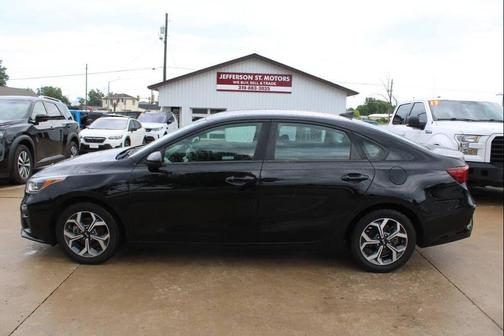 Black 2019 Kia Forte FE 4dr Sedan CVT