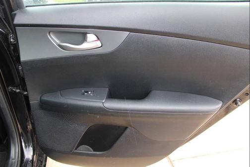 Black 2019 Kia Forte FE 4dr Sedan CVT