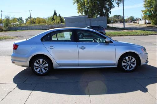 2015 Volkswagen Jetta Auto SE w/Connectivity