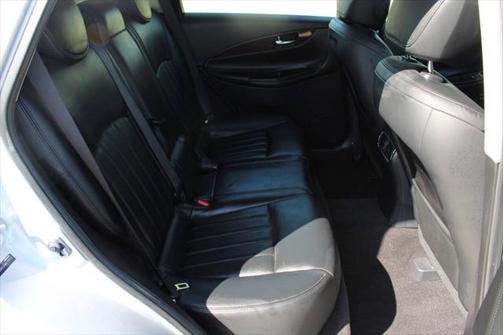 2017 INFINITI QX50 Base