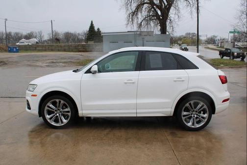 White 2016 Audi Q3 2.0T Premium Plus