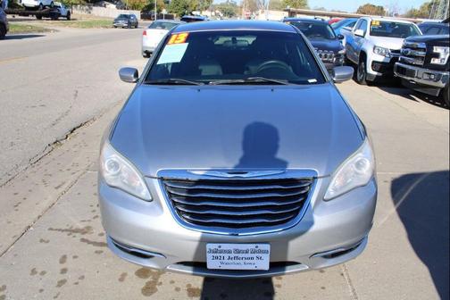 2013 Chrysler 200 LX