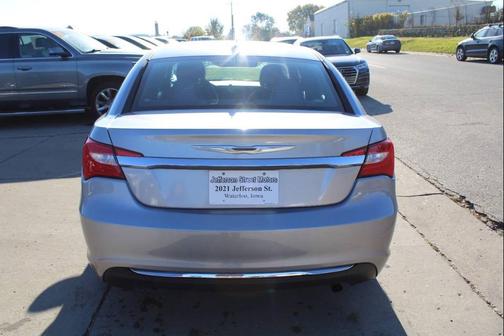 2013 Chrysler 200 LX