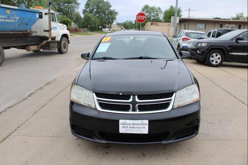 Black Clearcoat 2013 Dodge Avenger SE