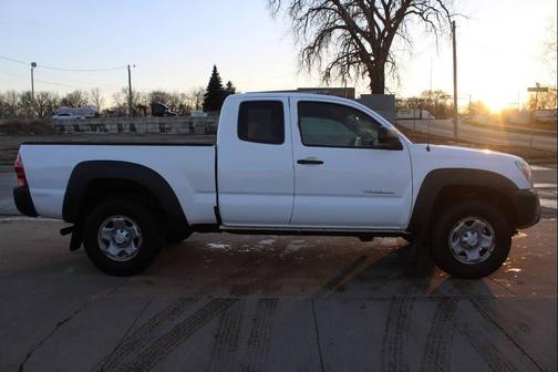 2013 Toyota Tacoma Base