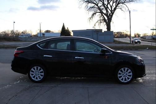 2016 Nissan Sentra SV