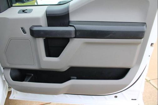 White 2015 Ford F-150 XL