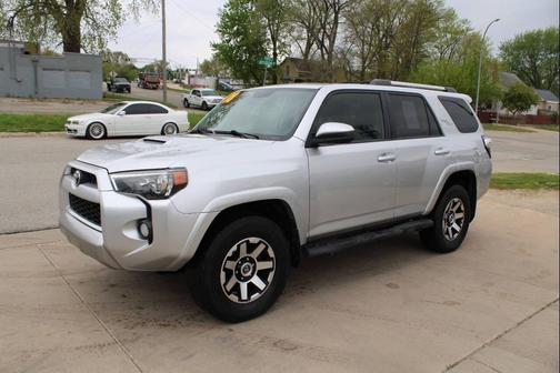 Classic Silver Metallic 2018 Toyota 4Runner SR5 Premium