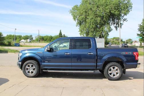 Blue 2015 Ford F-150 XLT