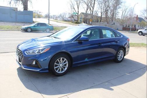 Lakeside Blue 2018 Hyundai SONATA SE