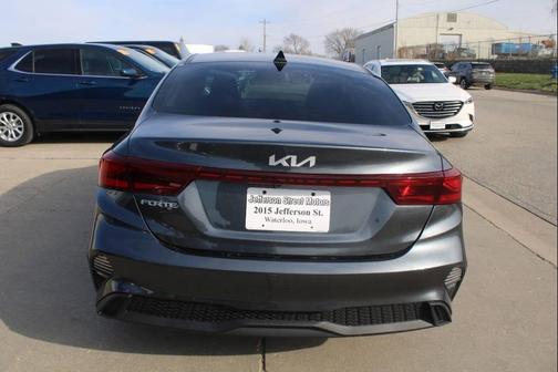 Gravity Gray 2022 Kia Forte LXS