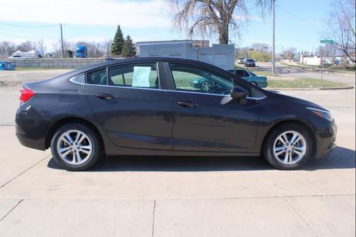 Tungsten Metallic 2016 Chevrolet Cruze LT Auto