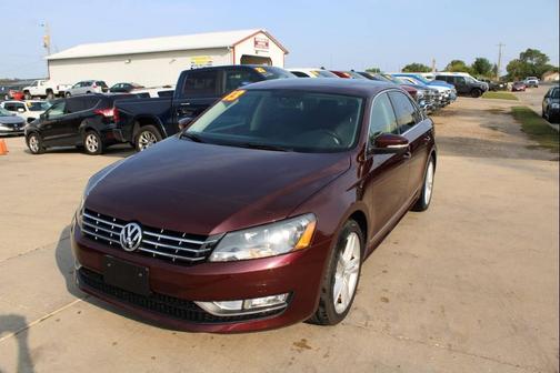 2013 Volkswagen Passat 2.0 TDI SEL Premium