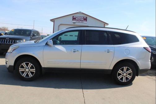 Silver Ice Metallic 2017 Chevrolet Traverse 1LT
