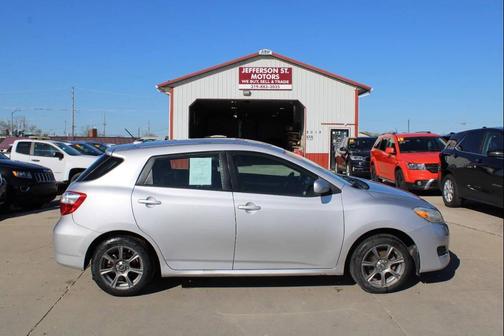 Classic Silver Metallic 2009 Toyota Matrix S