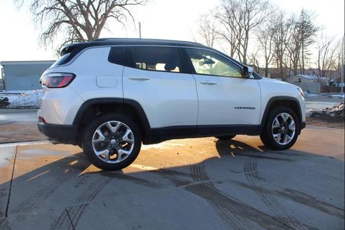 Pearl White Tri-Coat 2018 Jeep Compass Limited