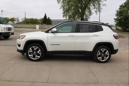 Pearl White Tri-Coat 2018 Jeep Compass Limited