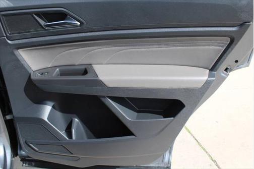 2023 Volkswagen Atlas 3.6L SE w/Technology