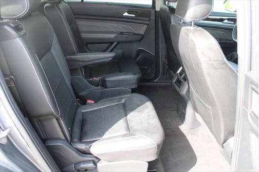 2023 Volkswagen Atlas 3.6L SE w/Technology
