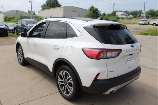 Star White Metallic Tri-Coat 2020 Ford Escape SEL