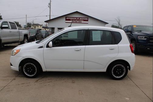 2011 Chevrolet Aveo 5 LS