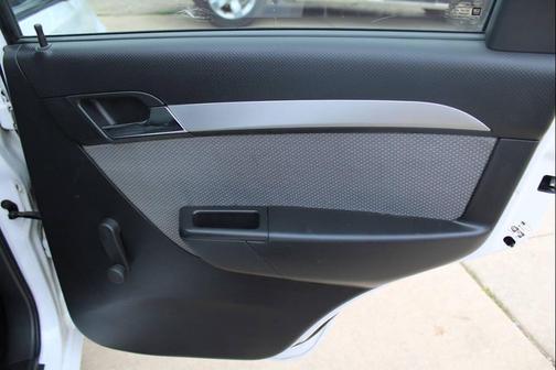 2011 Chevrolet Aveo 5 LS