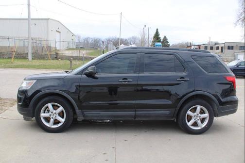 Shadow Black 2018 Ford Explorer Base